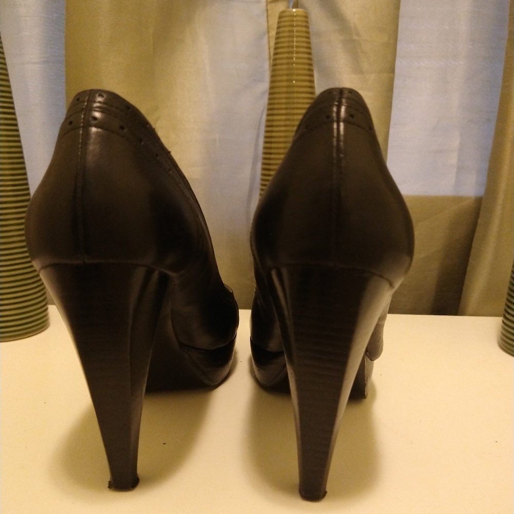 Pumps - Picture 4 of 5